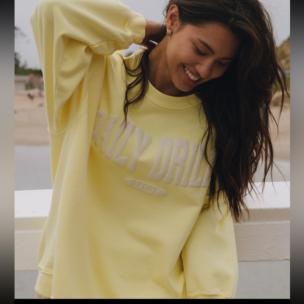 Daily drills lemonade oversize sport crew neck